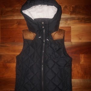 Be Cool black vest